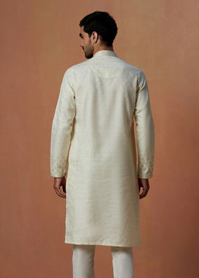 alt message - Manyavar Men White Self Design Kurta Pajama image number 4